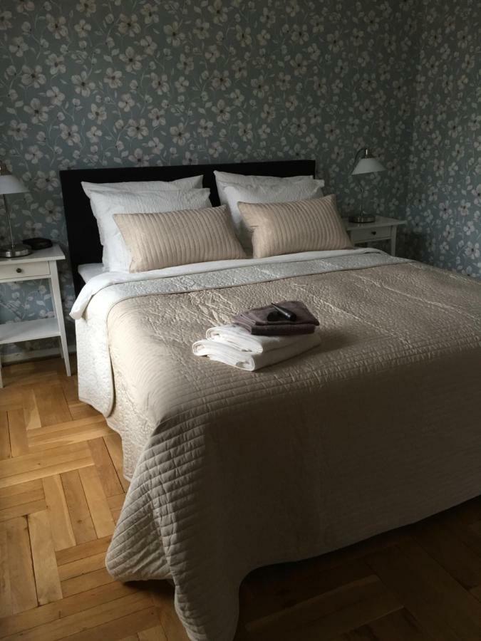 Bed And Breakfast Loft24 Heerlen Kültér fotó