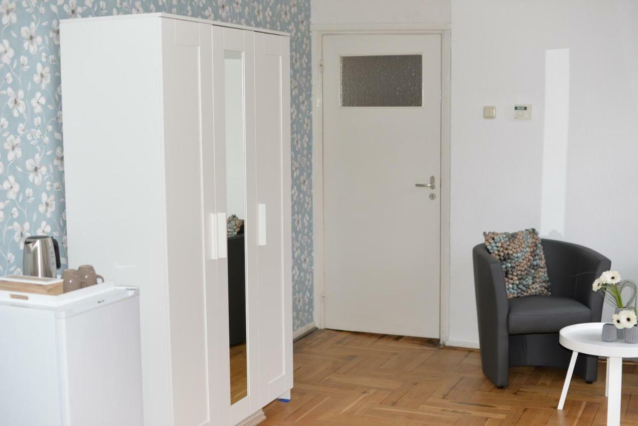 Bed And Breakfast Loft24 Heerlen Kültér fotó